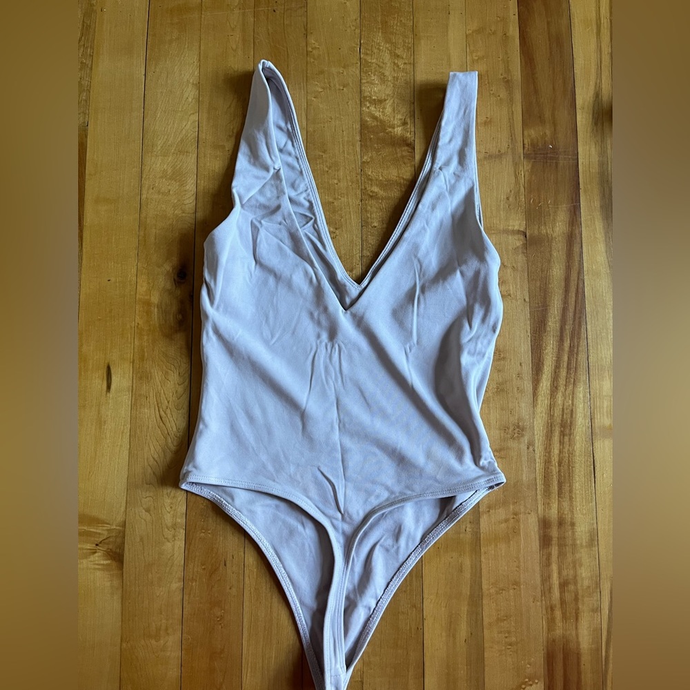 Babaton bodysuit size small